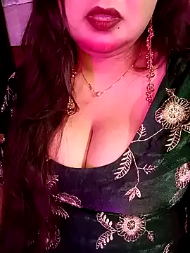 Snapshot of Suhanakhan00 chatting on March 2026 06:41:01 AM Suhanakhan00 online show from March 2026 06:41:01 AM