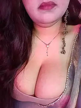 Snapshot of Suhanakhan00 chatting on July 2026 09:02:02 AM Suhanakhan00 online show from July 2026 09:02:02 AM
