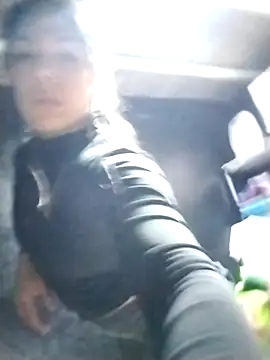 Snapshot of Karenn12 chatting on September 2025 09:03:02 PM Karenn12 online show from September 2025 09:03:02 PM