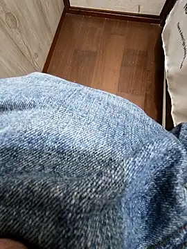 cinnabar red online show from April 2026 05:46:01 AM