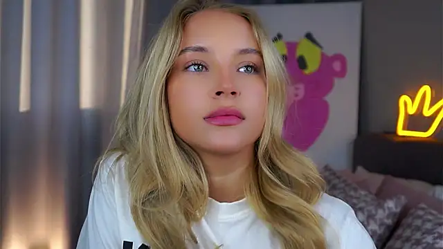 AftonConnett online show from October 2025 01:03:02 AM