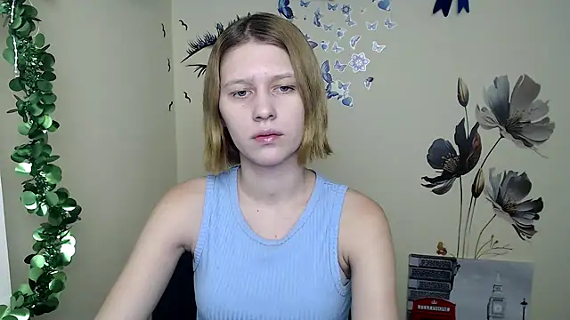 StellaCRL online show from December 2024 01:03:01 PM