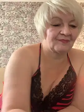 Laura Millf online show from January 2025 11:11:01 AM