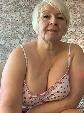 Laura Millf online show from January 2025 10:28:02 AM