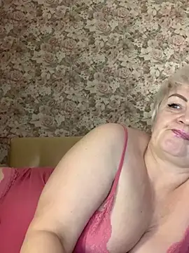 Laura Millf online show from February 2025 11:52:01 AM