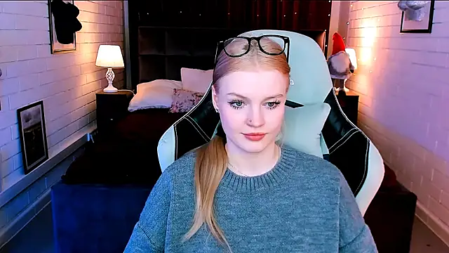 Snapshot of GraceGlamour chatting on January 2025 08:20:02 AM GraceGlamour online show from January 2025 08:20:02 AM