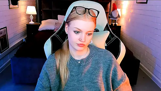 Snapshot of GraceGlamour chatting on January 2025 11:31:02 AM GraceGlamour online show from January 2025 11:31:02 AM