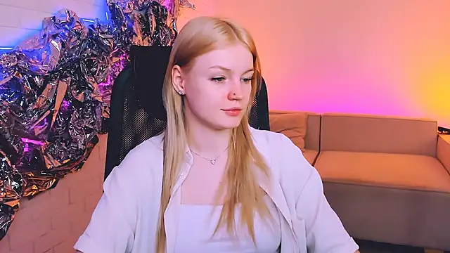 Snapshot of GraceGlamour chatting on January 2025 05:26:02 AM GraceGlamour online show from January 2025 05:26:02 AM