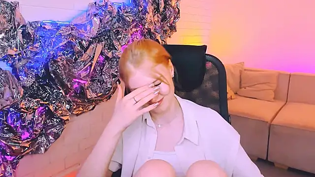 Snapshot of GraceGlamour chatting on January 2025 08:30:02 AM GraceGlamour online show from January 2025 08:30:02 AM