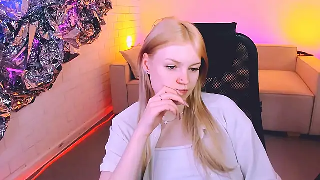 Snapshot of GraceGlamour chatting on January 2025 11:35:01 AM GraceGlamour online show from January 2025 11:35:01 AM