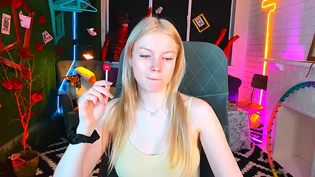 Snapshot of GraceGlamour chatting on January 2025 05:27:01 AM GraceGlamour online show from January 2025 05:27:01 AM