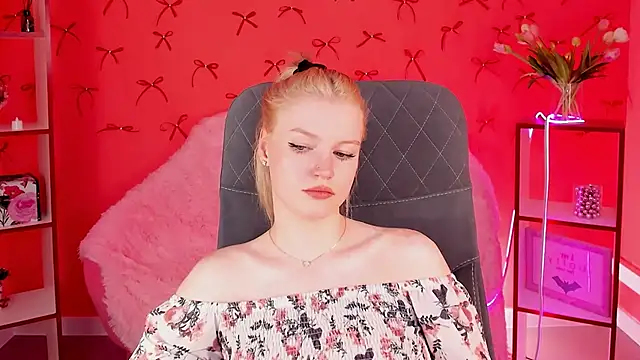 Snapshot of GraceGlamour chatting on January 2025 11:34:02 AM GraceGlamour online show from January 2025 11:34:02 AM