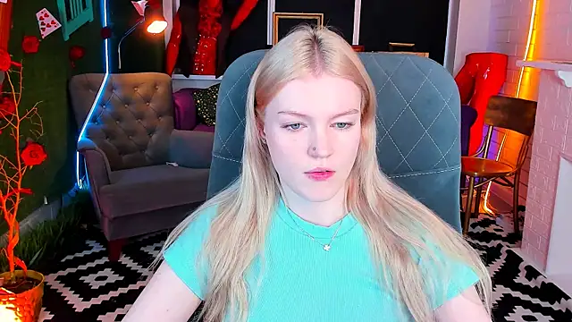 Snapshot of GraceGlamour chatting on February 2025 05:20:01 AM GraceGlamour online show from February 2025 05:20:01 AM