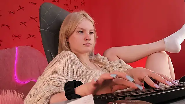 Snapshot of GraceGlamour chatting on March 2025 11:28:02 AM GraceGlamour online show from March 2025 11:28:02 AM