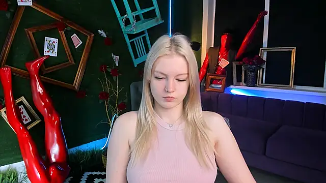 Snapshot of GraceGlamour chatting on November 2025 05:07:02 AM GraceGlamour online show from November 2025 05:07:02 AM