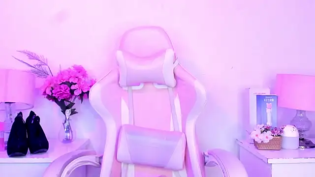 MollyBigBoobs12 online show from March 2025 11:33:01 PM