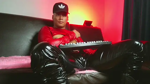 Leonnardo Jaramillo online show from March 2025 11:07:01 PM