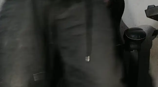 Snapshot of julien_xv chatting on December 2024 10:48:02 PM julien xv online show from December 2024 10:48:02 PM