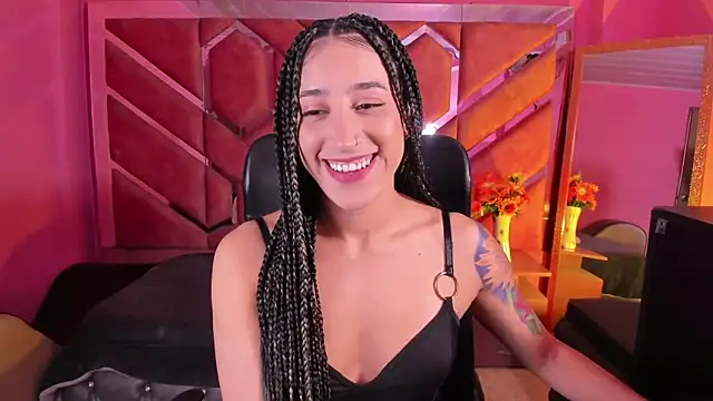 Snapshot of Eimy_Sexy_ chatting on March 2026 02:22:02 PM Eimy Sexy online show from March 2026 02:22:02 PM