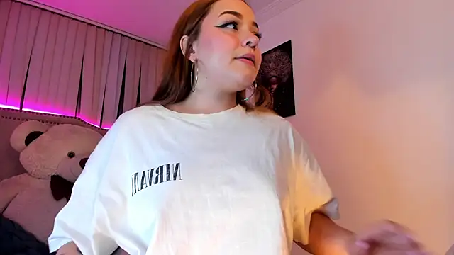 Valentina Se online show from December 2024 12:10:02 AM