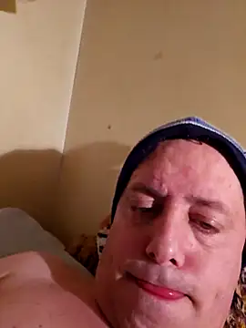 Snapshot of HeteroHotGuy1 chatting on March 2025 12:00:02 AM HeteroHotGuy1 online show from March 2025 12:00:02 AM