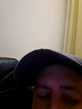 Snapshot of HeteroHotGuy1 chatting on September 2025 09:36:02 PM HeteroHotGuy1 online show from September 2025 09:36:02 PM