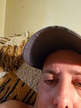 Snapshot of HeteroHotGuy1 chatting on October 2025 12:47:01 PM HeteroHotGuy1 online show from October 2025 12:47:01 PM