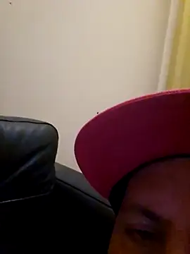 Snapshot of HeteroHotGuy1 chatting on October 2025 11:48:02 PM HeteroHotGuy1 online show from October 2025 11:48:02 PM