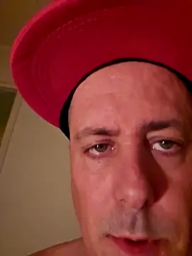 Snapshot of HeteroHotGuy1 chatting on October 2025 05:10:01 AM HeteroHotGuy1 online show from October 2025 05:10:01 AM