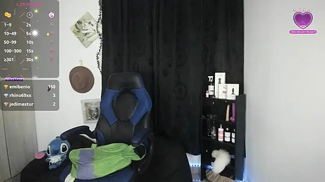 Snapshot of natasha777_v chatting on February 2025 01:52:01 AM natasha777 v online show from February 2025 01:52:01 AM