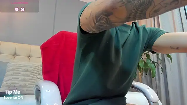 Damian23   online show from October 2025 10:16:02 AM