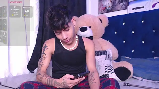 Sexys Boys Hot1 online show from November 2025 02:33:01 AM