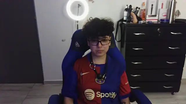 thomascooper7 online show from January 2025 03:00:02 AM