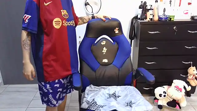 thomascooper7 online show from September 2025 07:24:02 PM