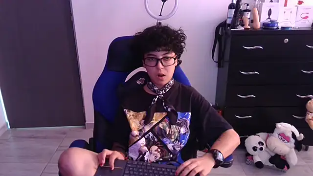 thomascooper7 online show from February 2026 06:01:01 PM