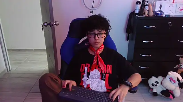 thomascooper7 online show from February 2026 06:15:01 PM