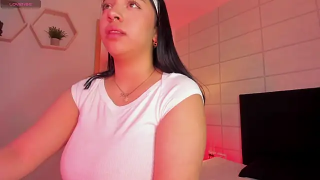 Christine Laam online show from November 2025 12:18:01 PM