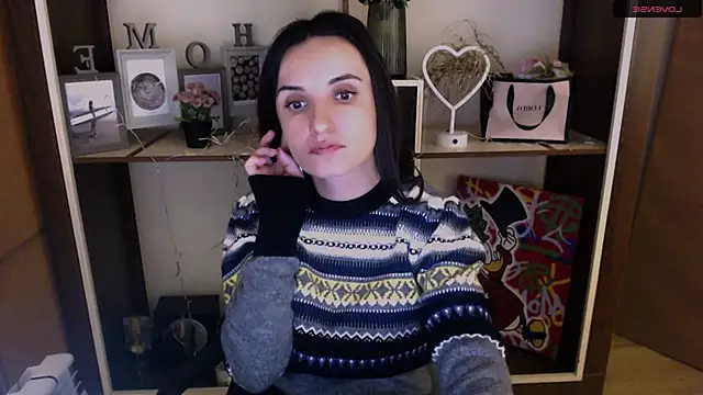 LaimaV  online show from December 2024 04:15:01 PM