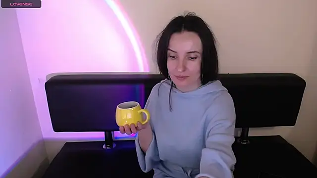 LaimaV  online show from September 2025 12:54:01 PM