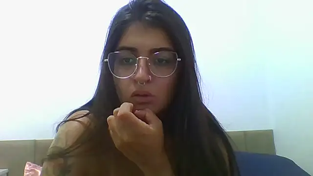 Snapshot of isa_ofc2024 chatting on April 2026 01:52:02 PM isa ofc2024 online show from April 2026 01:52:02 PM