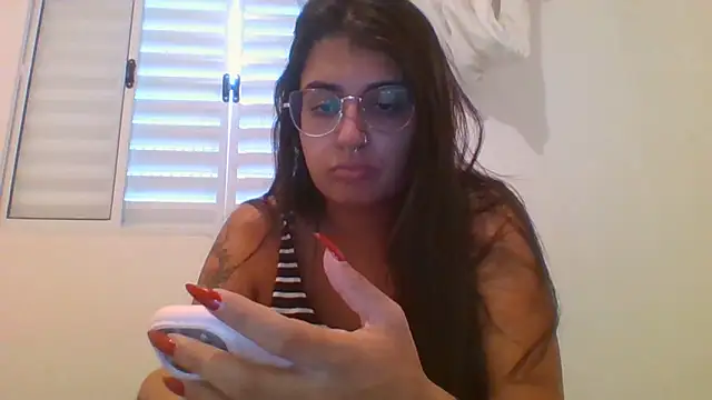 Snapshot of isa_ofc2024 chatting on April 2026 07:14:01 PM isa ofc2024 online show from April 2026 07:14:01 PM