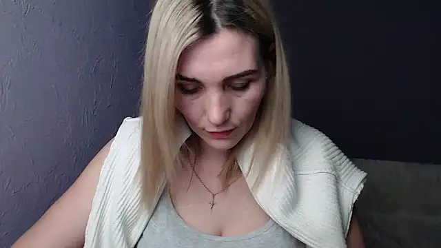  sexy lady online show from February 2025 07:53:01 PM