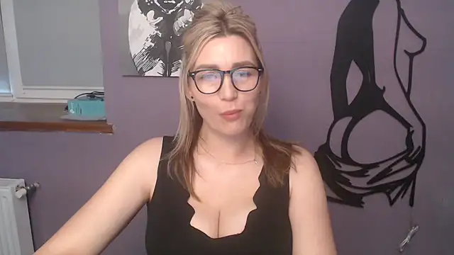 Snapshot of _sexy_lady chatting on May 2026 02:14:01 PM sexy lady online show from May 2026 02:14:01 PM