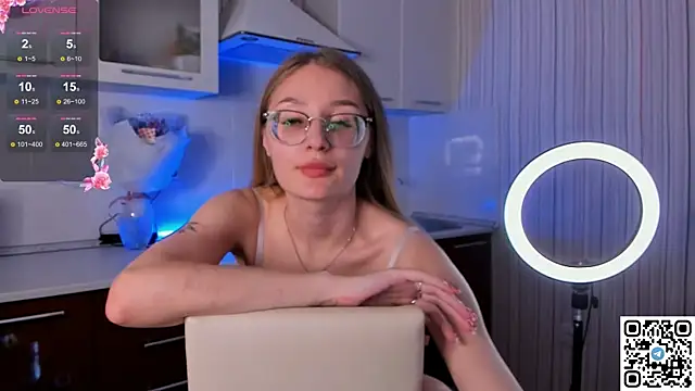 Snapshot of LivyyBossom chatting on March 2025 07:39:01 PM LivyyBossom online show from March 2025 07:39:01 PM