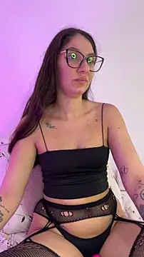 Snapshot of DianaSartori chatting on April 2026 01:05:02 PM DianaSartori online show from April 2026 01:05:02 PM