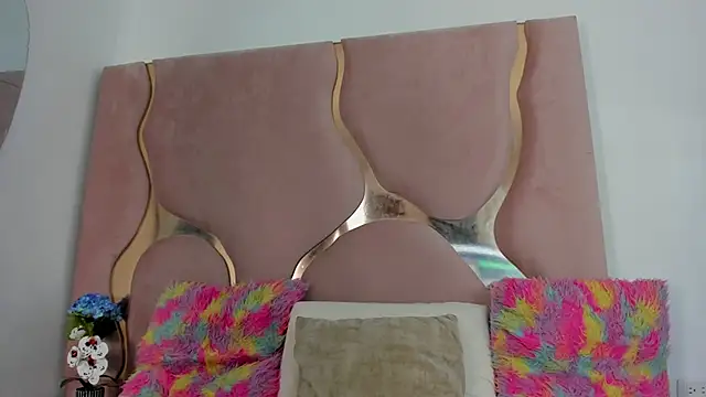 Sofia-candyht online show from February 2026 08:35:01 PM