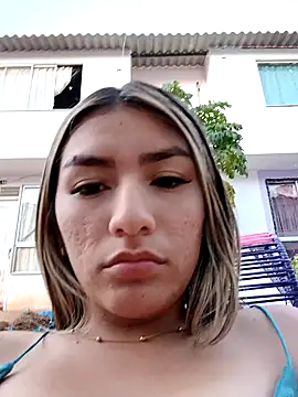 Snapshot of GIRL_DONCELLA chatting on December 2024 10:35:02 PM GIRL DONCELLA online show from December 2024 10:35:02 PM