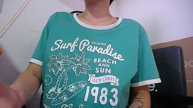 Snapshot of bulma_milk chatting on April 2026 08:09:02 PM bulma milk online show from April 2026 08:09:02 PM