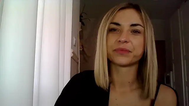 Snapshot of ashley_xlove chatting on December 2024 07:43:01 AM ashley xlove online show from December 2024 07:43:01 AM