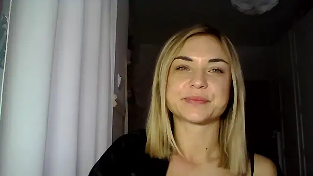 Snapshot of ashley_xlove chatting on December 2024 07:37:01 AM ashley xlove online show from December 2024 07:37:01 AM